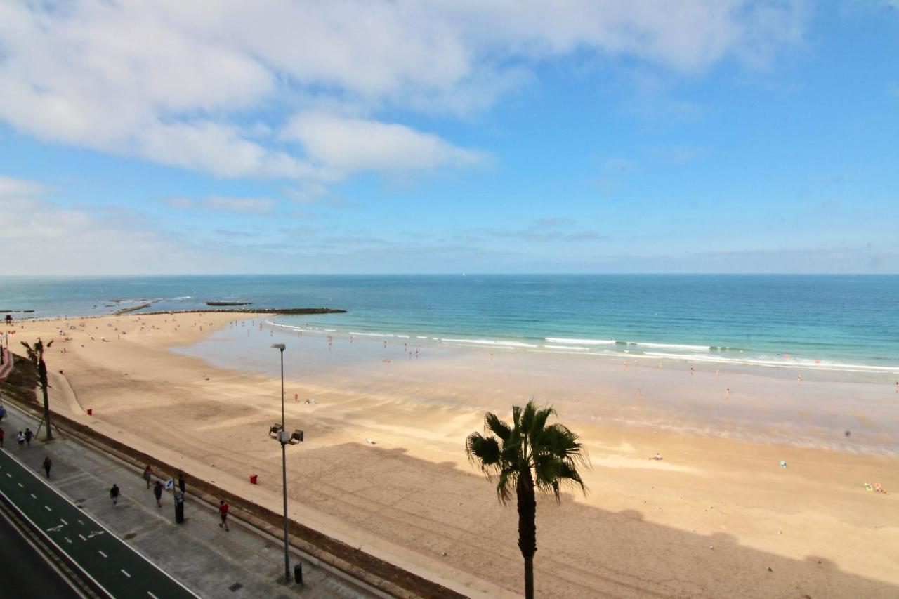 Apartamento Ventanal Al Mar Cadiz Bagian luar foto